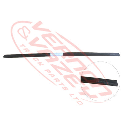 8187210-78S - FRONT DOOR WEATHER STRIP - R/H - INNER - W/C - TOYOTA DYNA / HINO DUTRO 2011- GENUINE RECYCLED
