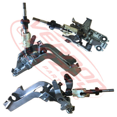 8187213-05S - GEAR SHIFTER - TOYOTA DYNA / HINO DUTRO 2011- GENUINE RECYCLED