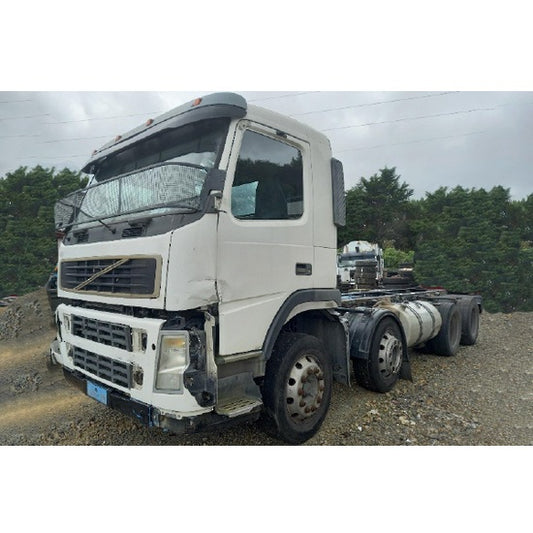 90120-DV-001 - VEHICLE FOR DISASSEMBLY - VOLVO FH/FM 2003-